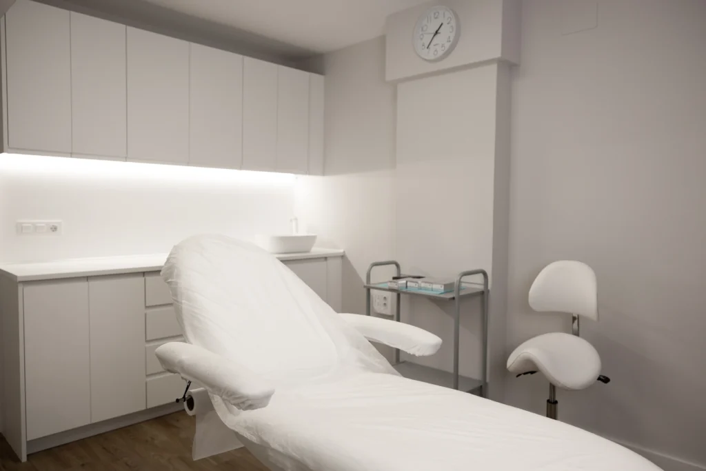 Sala de tratamiento de Irina Clinic, Manresa